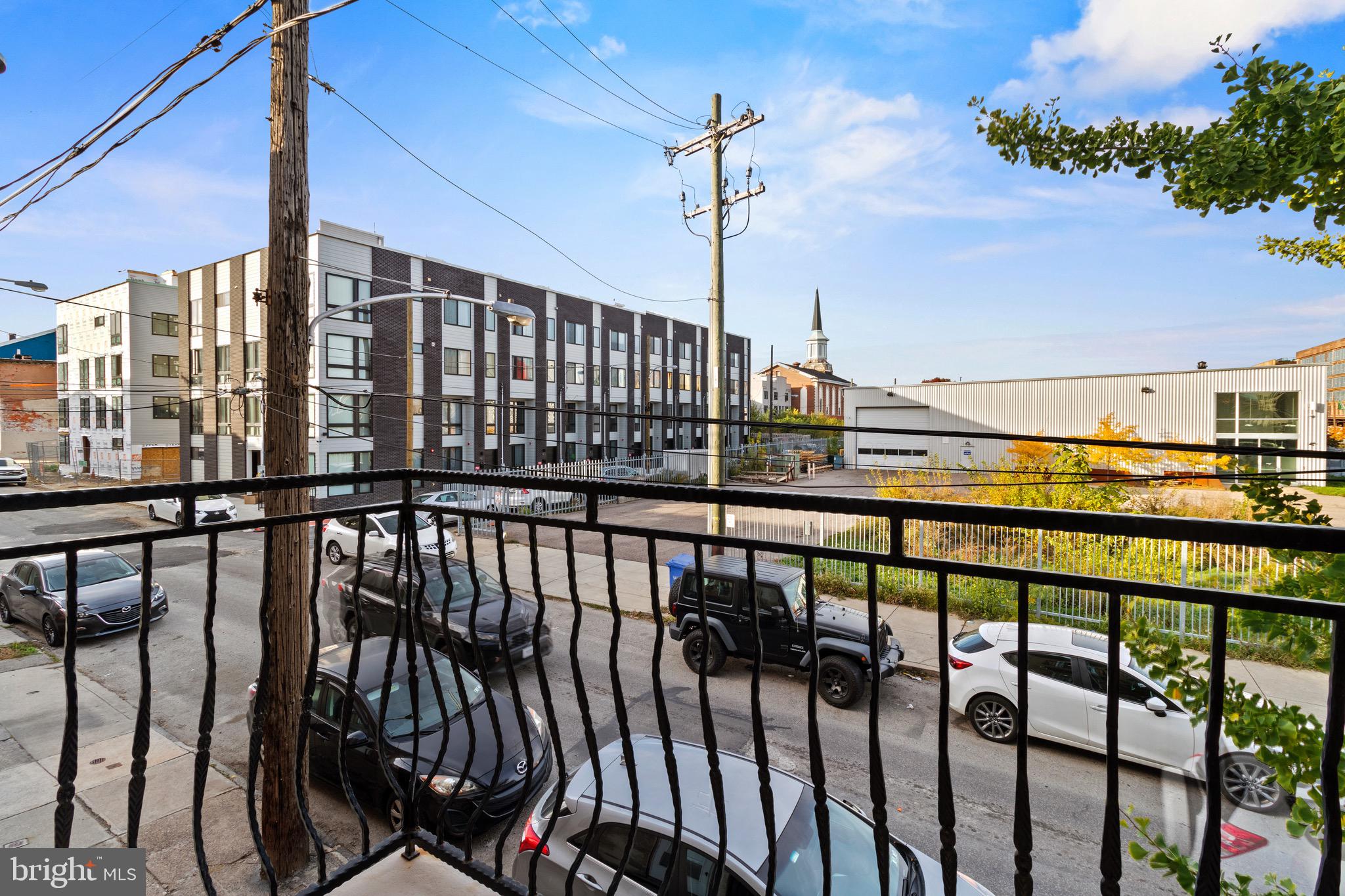 236 W OXFORD ST