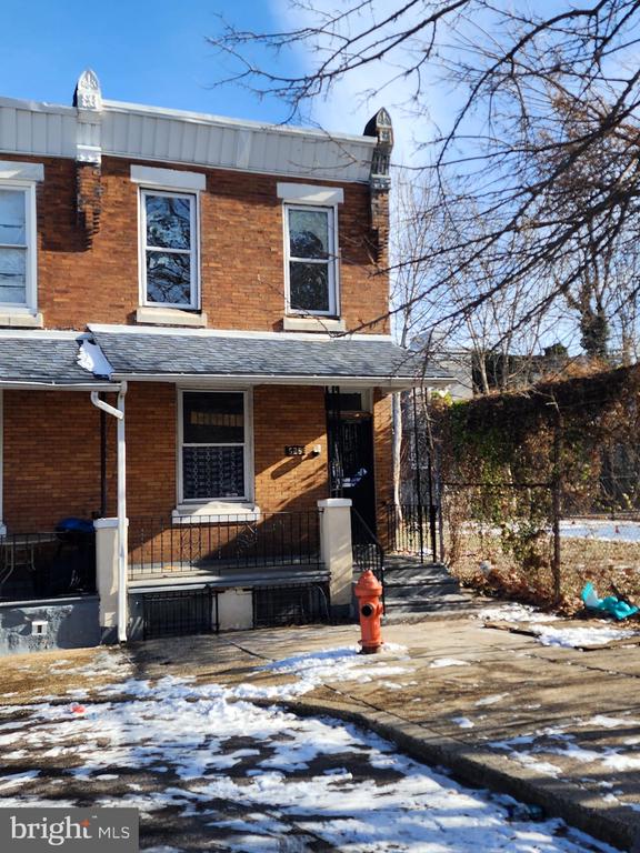 525 N Creighton St