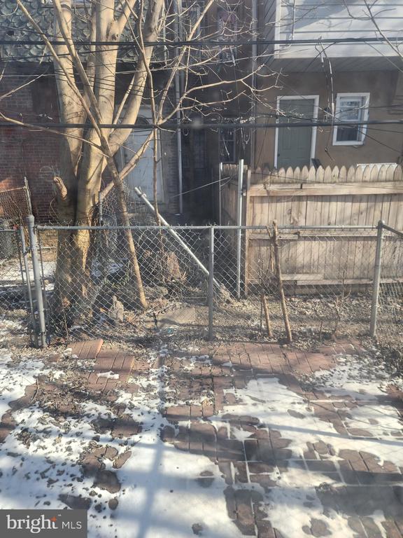525 N Creighton St