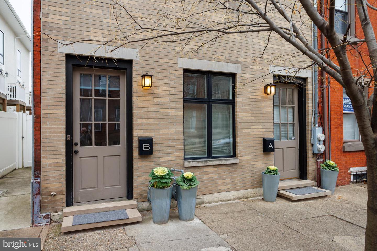 1215 N Hancock St