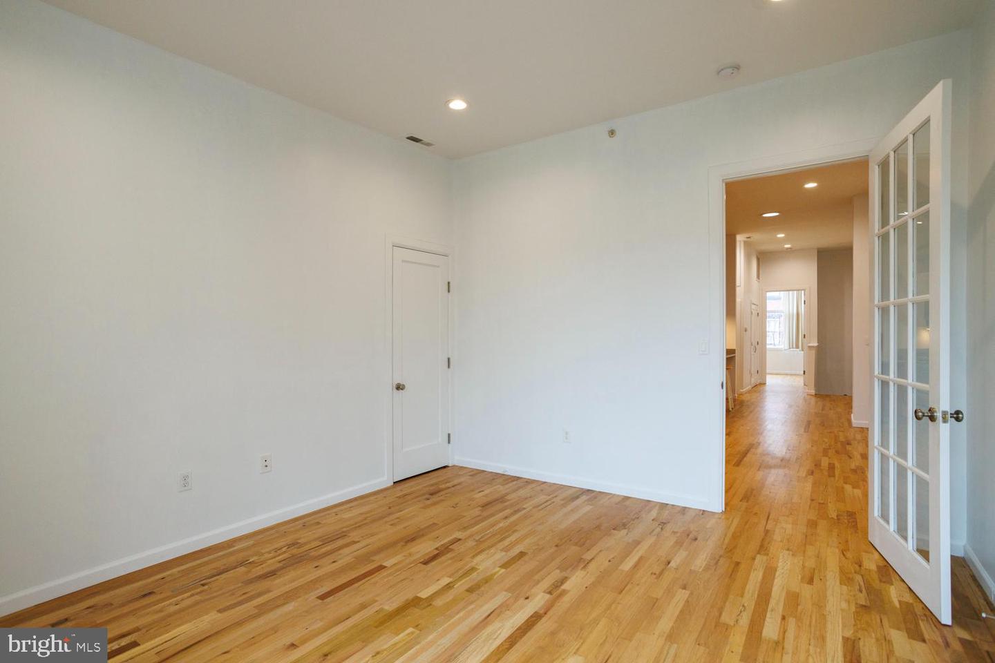 1215 N Hancock St