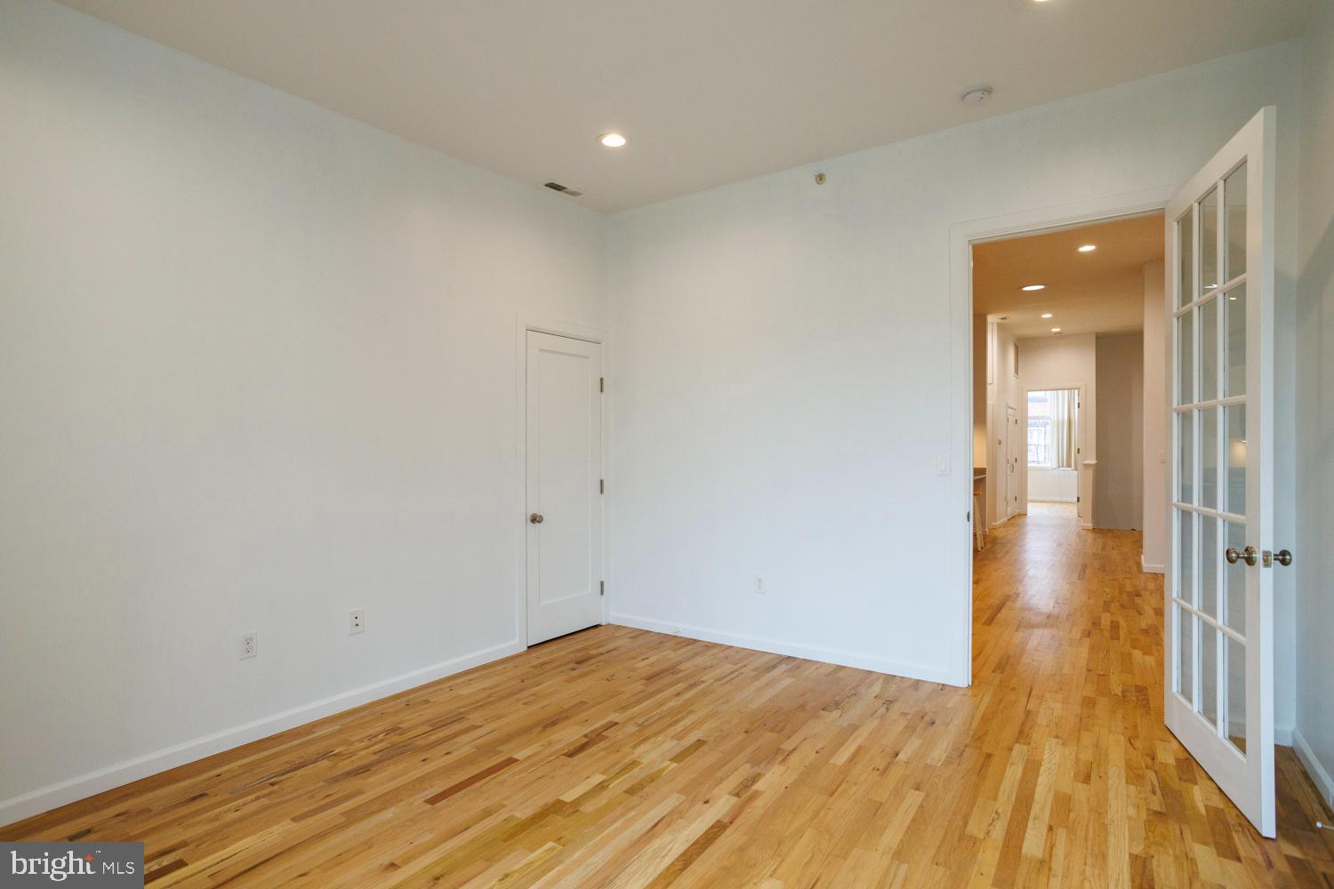 1215 N Hancock St
