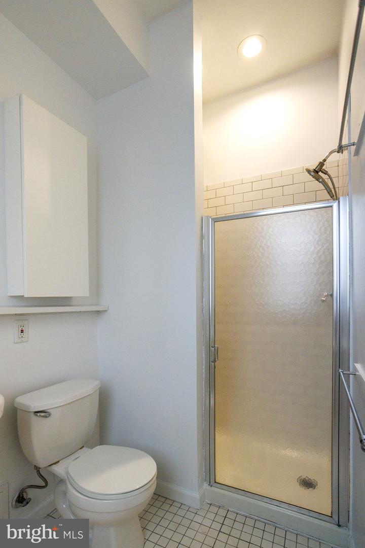 1215 N Hancock St