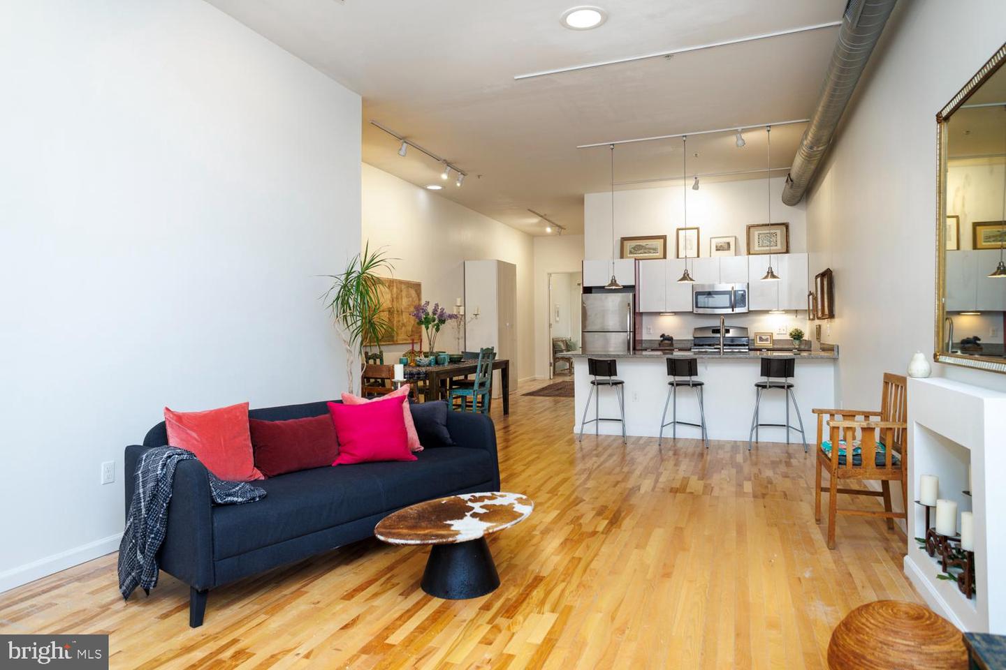 1215 N Hancock St