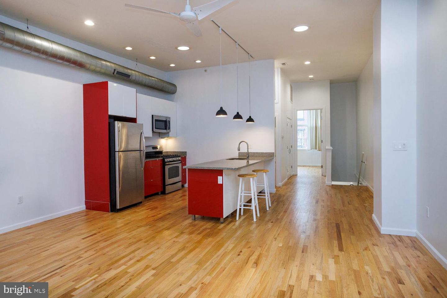 1215 N Hancock St