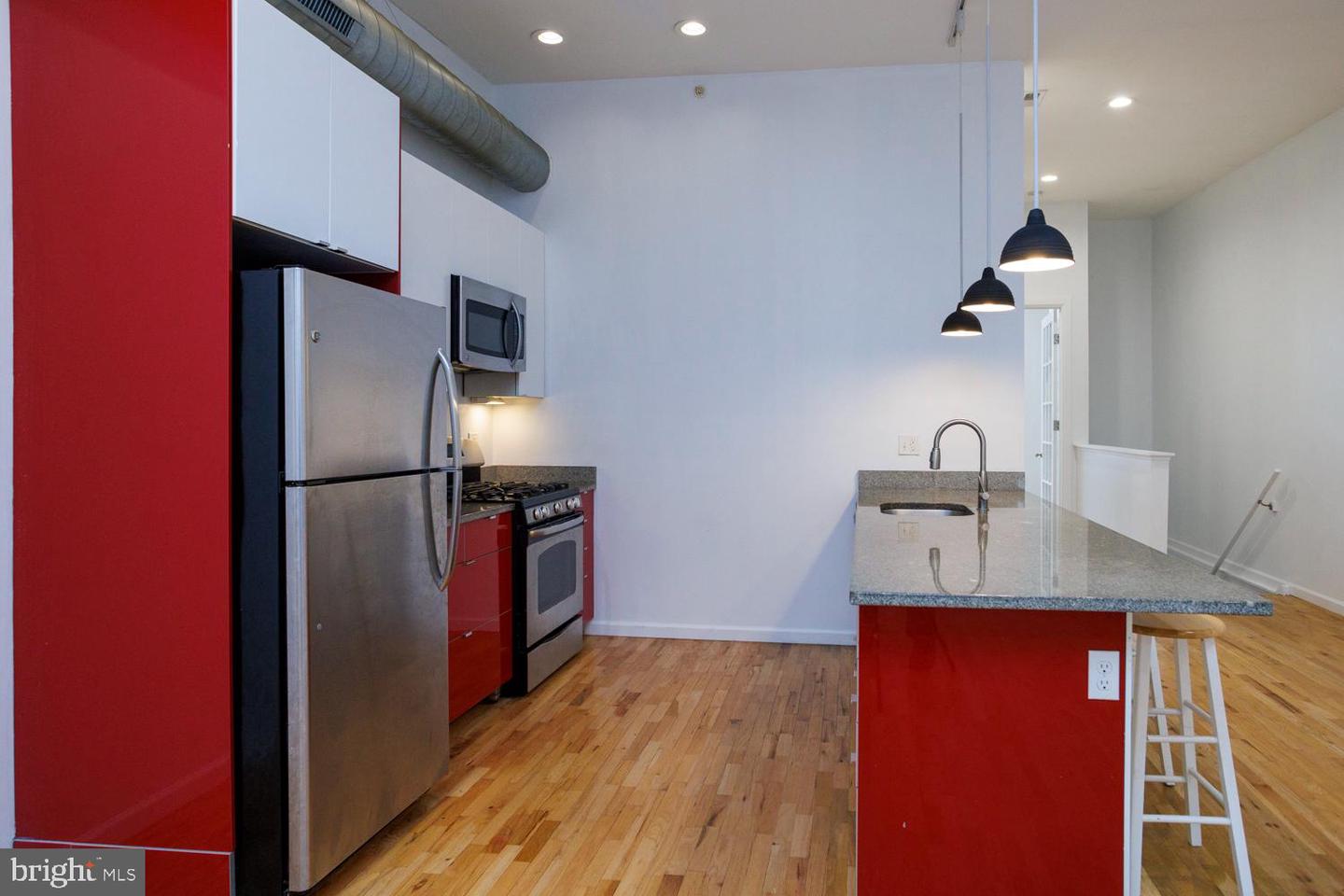 1215 N Hancock St
