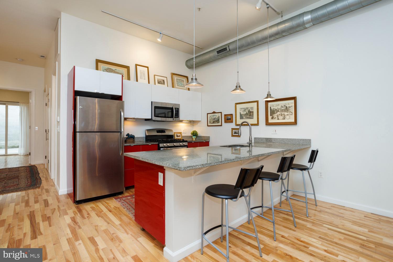 1215 N Hancock St