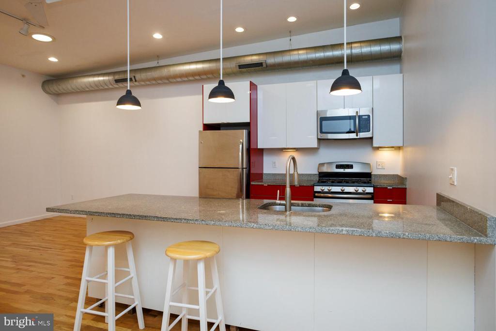 1215 N Hancock St