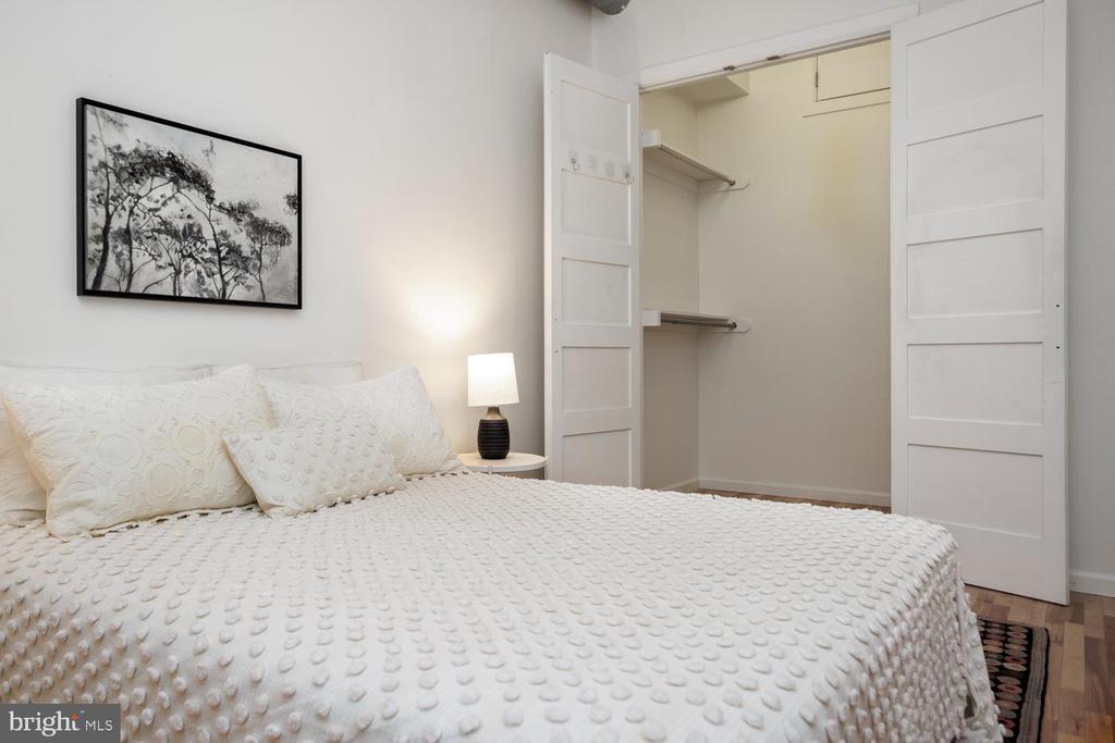 1215 N Hancock St