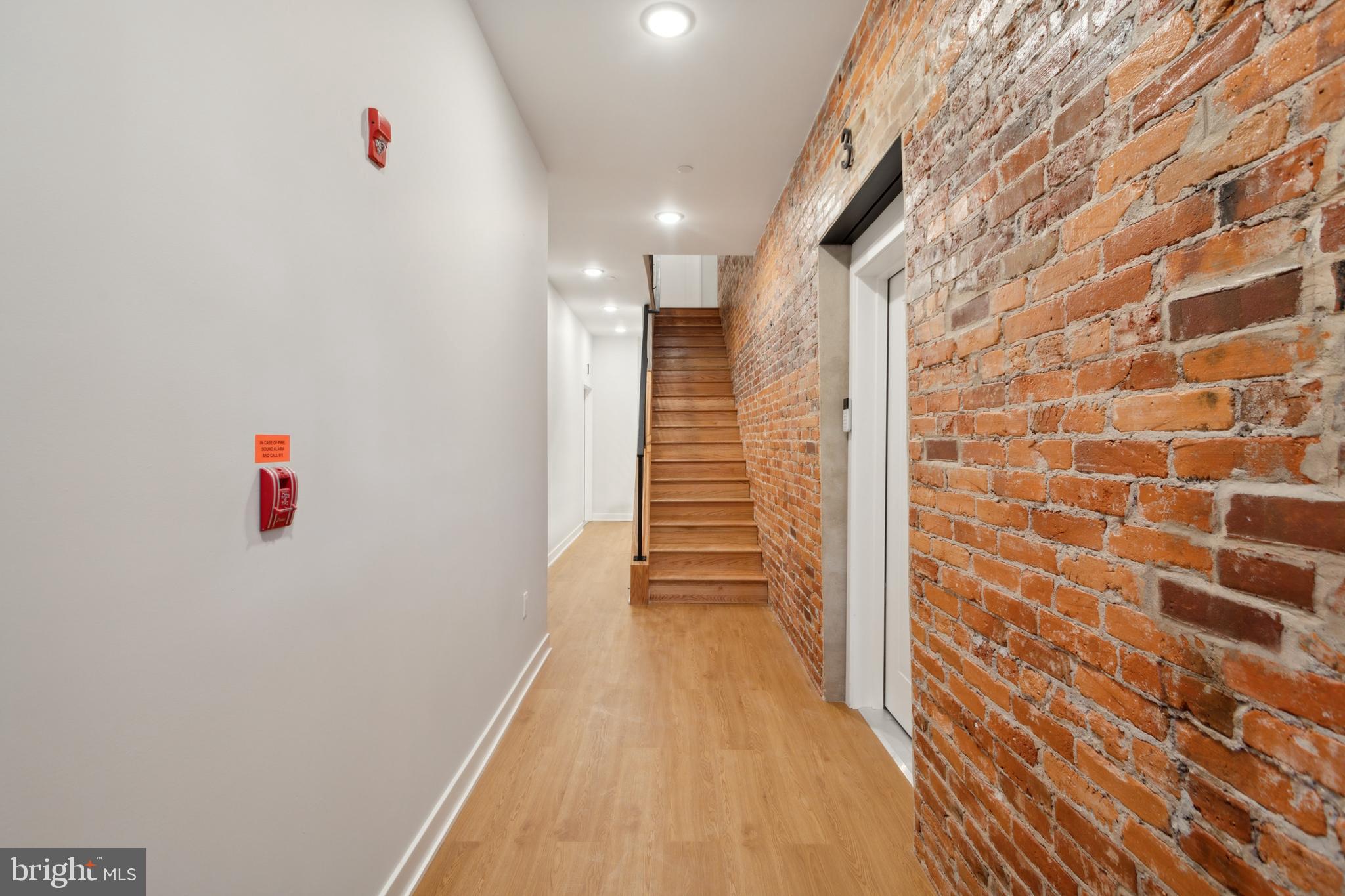 4145 W GIRARD AVE #9