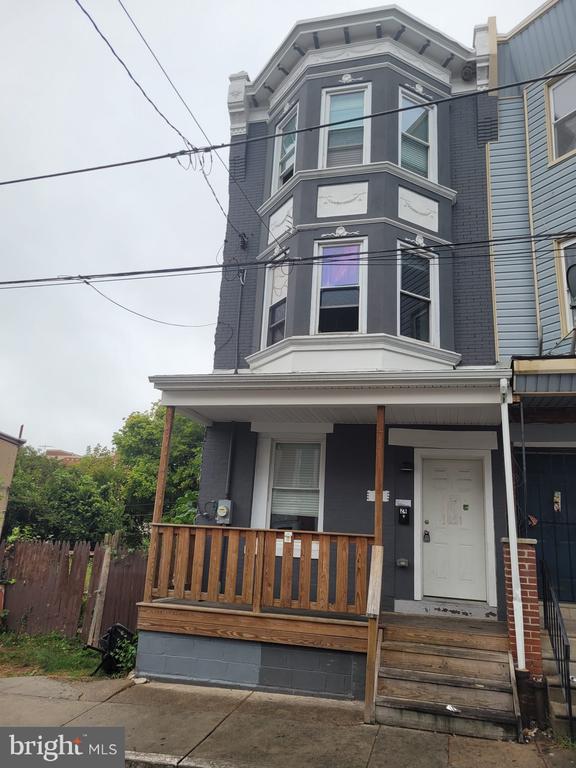 24 E COLLOM STREET