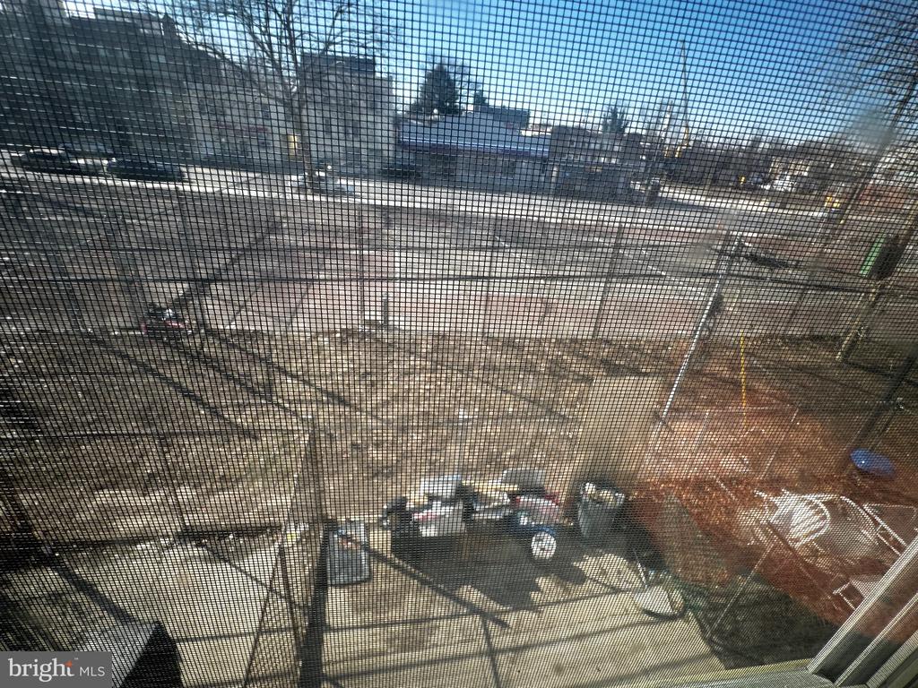 544 N Creighton St