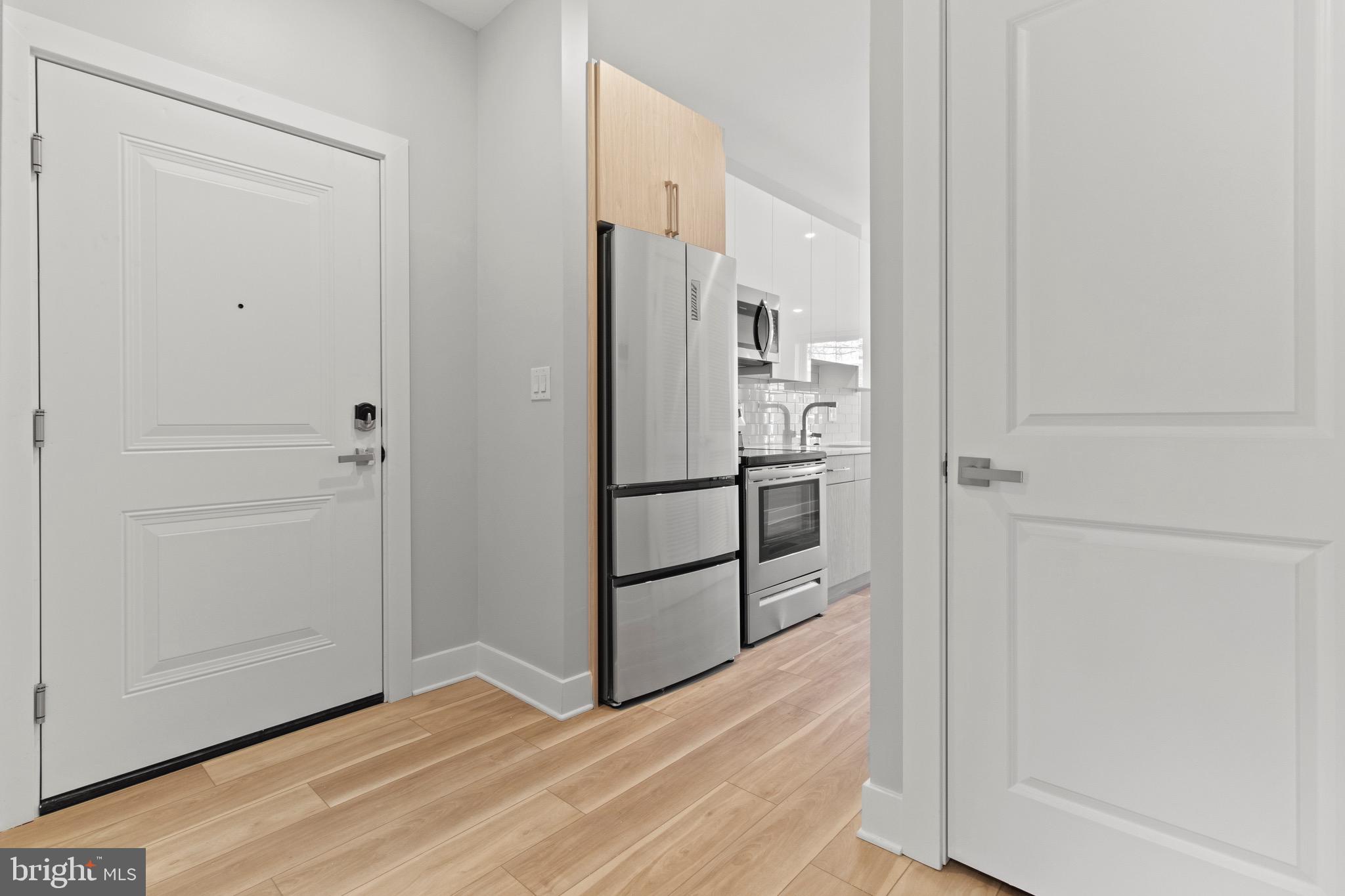2218 W SEYBERT ST #2
