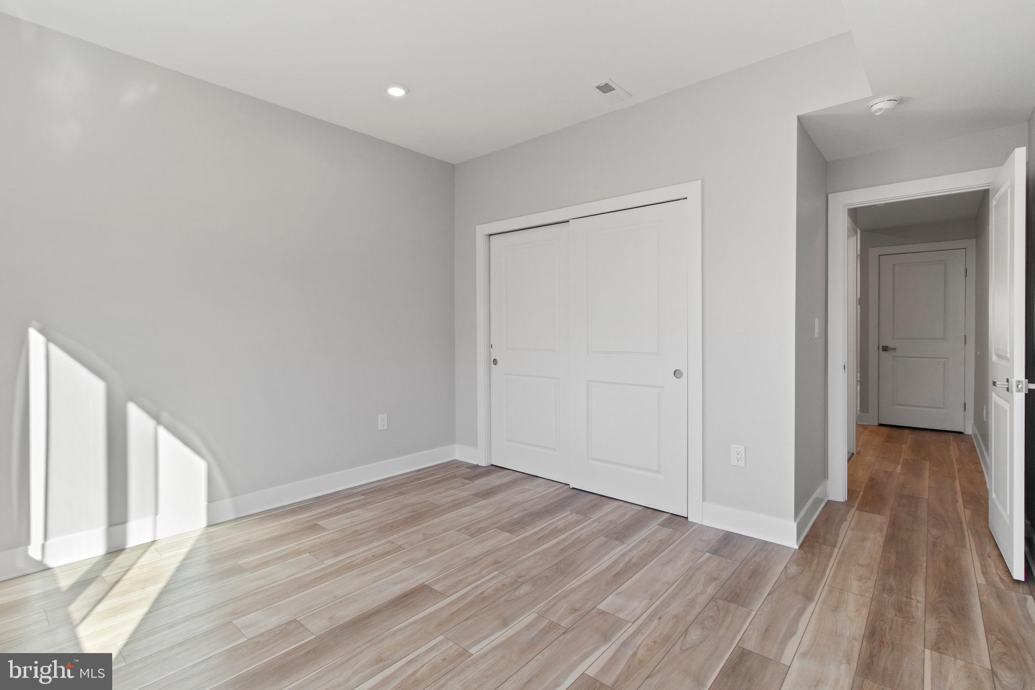 2218 W SEYBERT ST #2