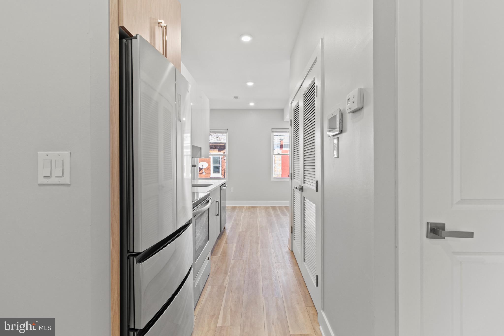 2218 W SEYBERT ST #2