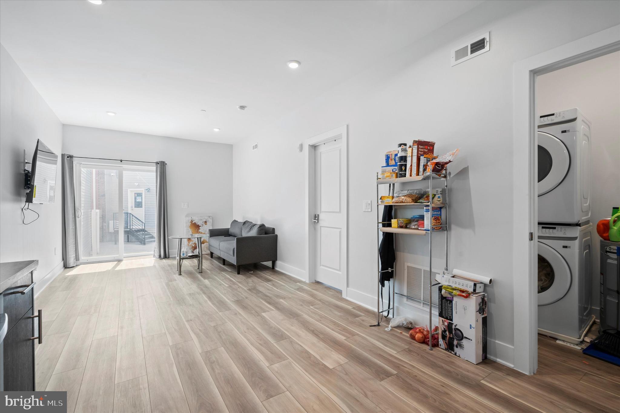 3938 HAVERFORD AVE #B