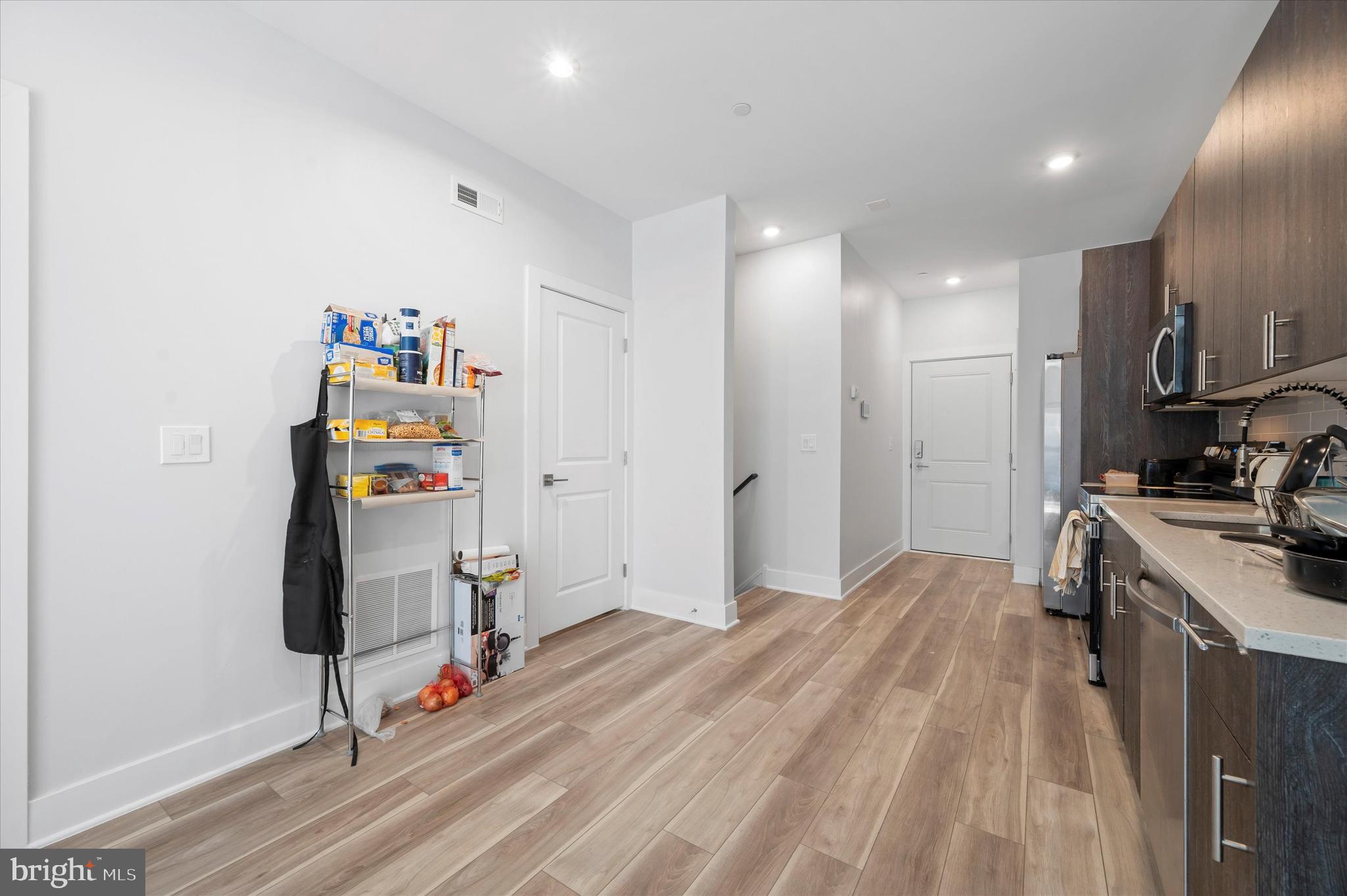 3938 HAVERFORD AVE #B