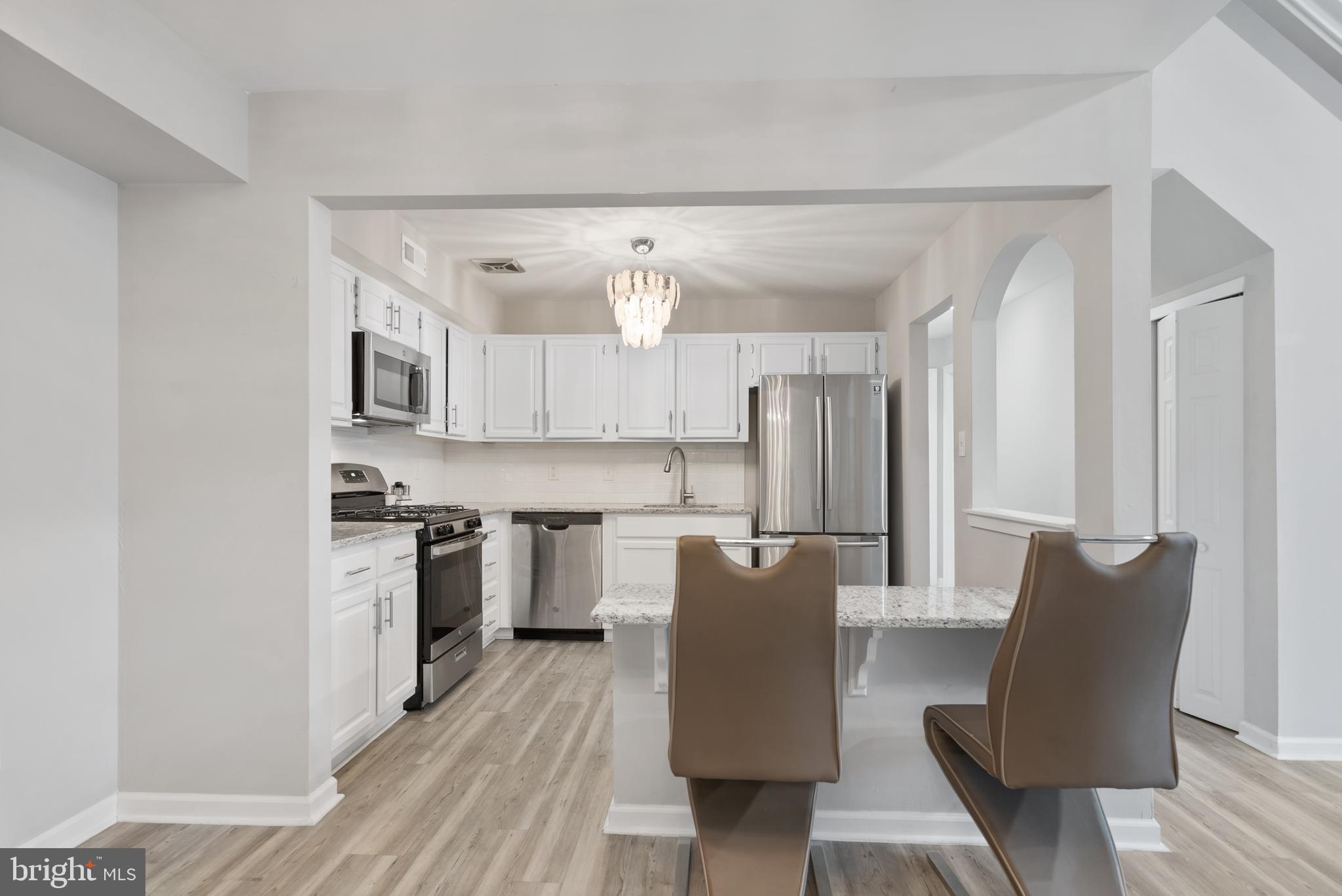 30 Bonnie Gellman Ct #B30