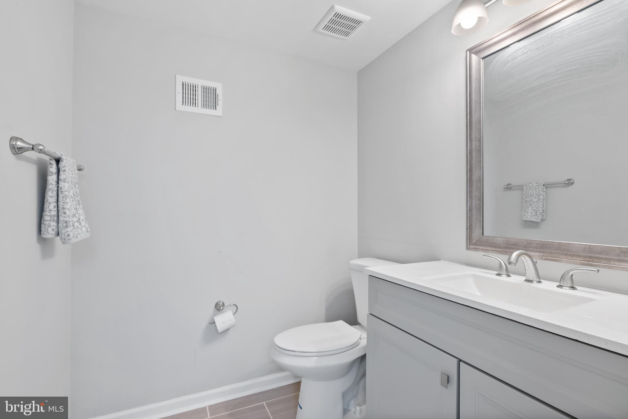 30 Bonnie Gellman Ct #B30