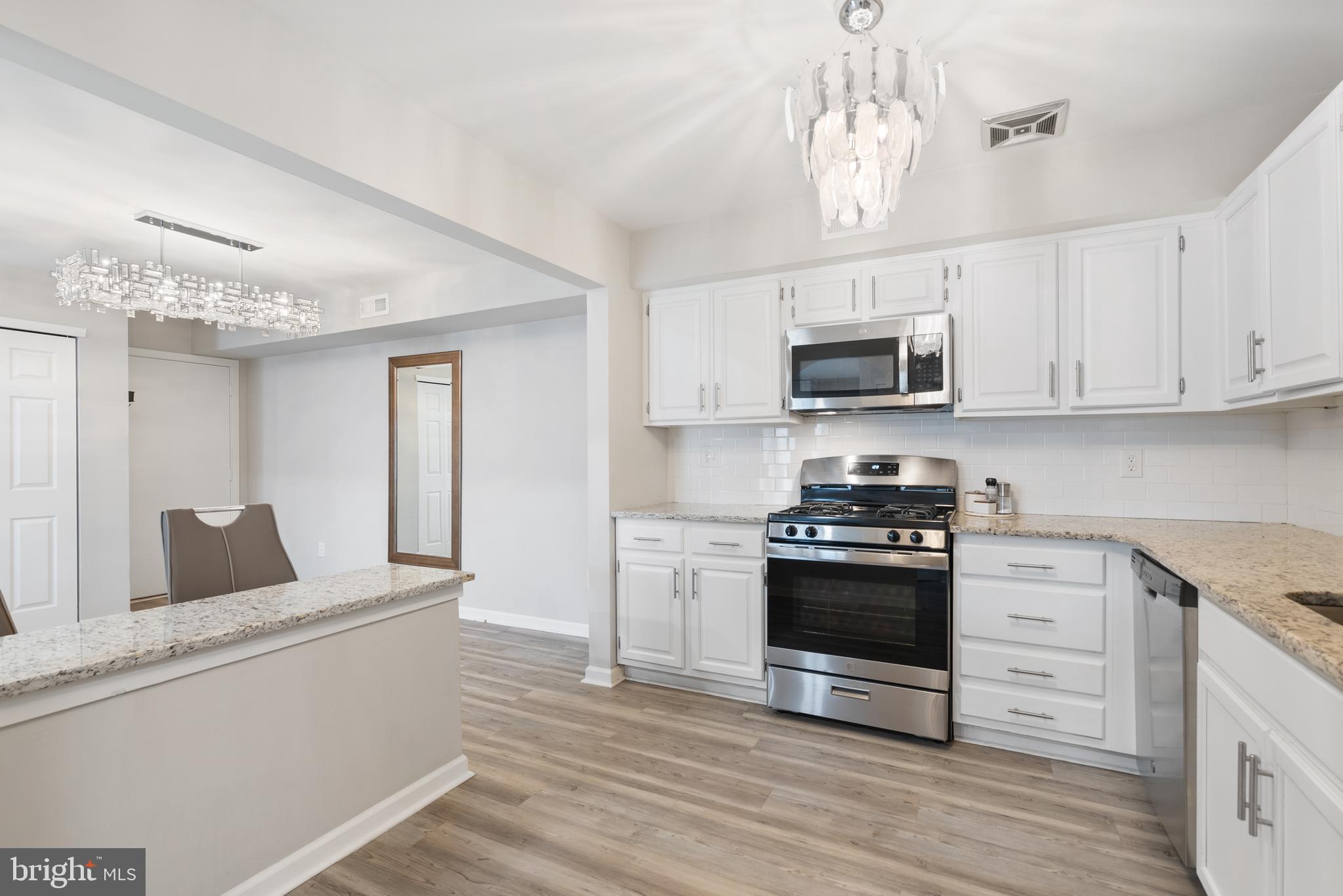 30 Bonnie Gellman Ct #B30