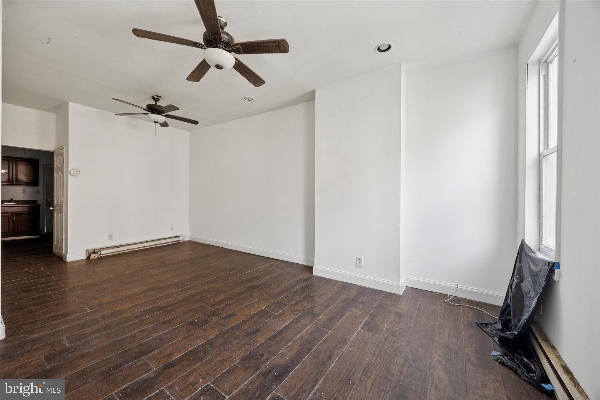 1236 W SERGEANT STREET