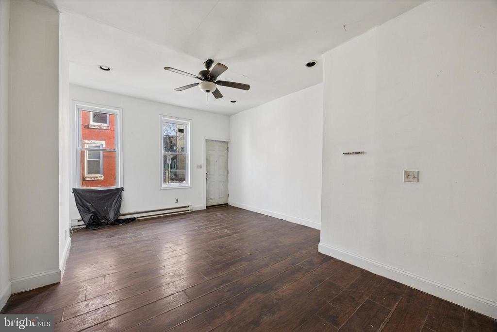 1236 W SERGEANT STREET