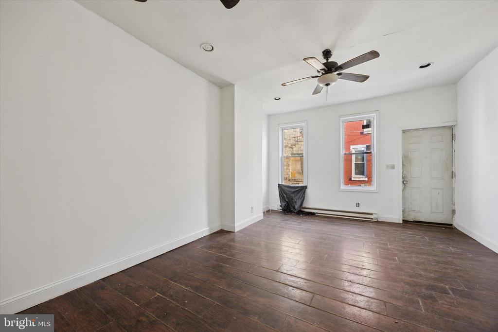 1236 W SERGEANT STREET