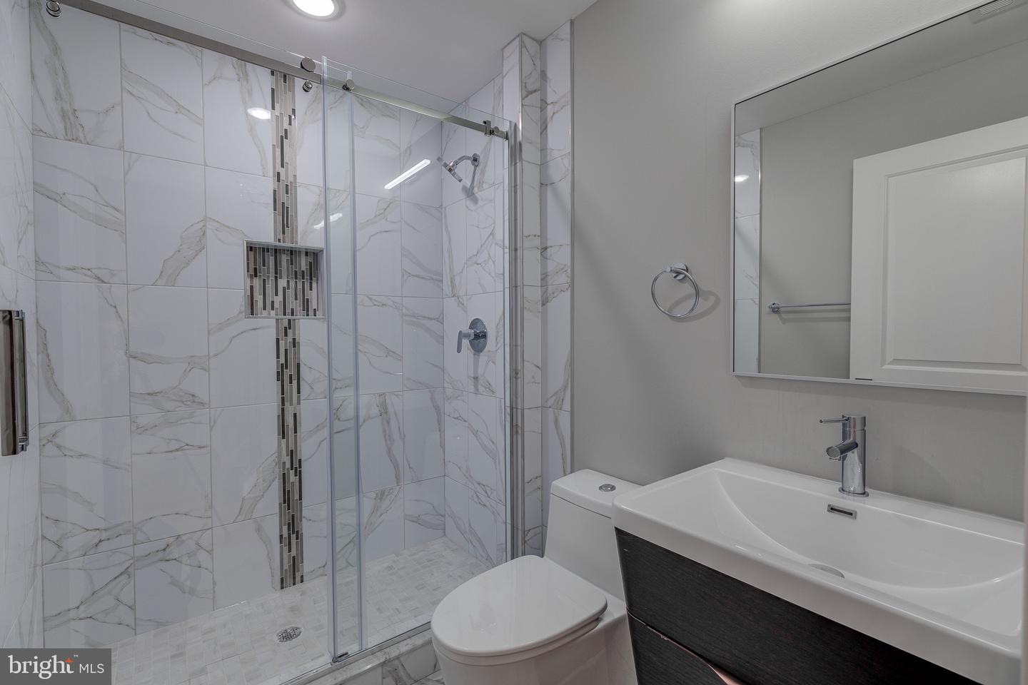 2111-15 W MASTER ST #C
