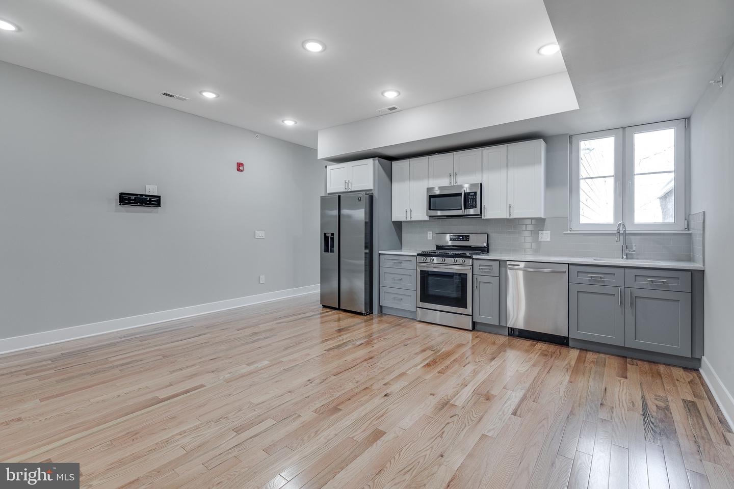 2111-15 W MASTER ST #C