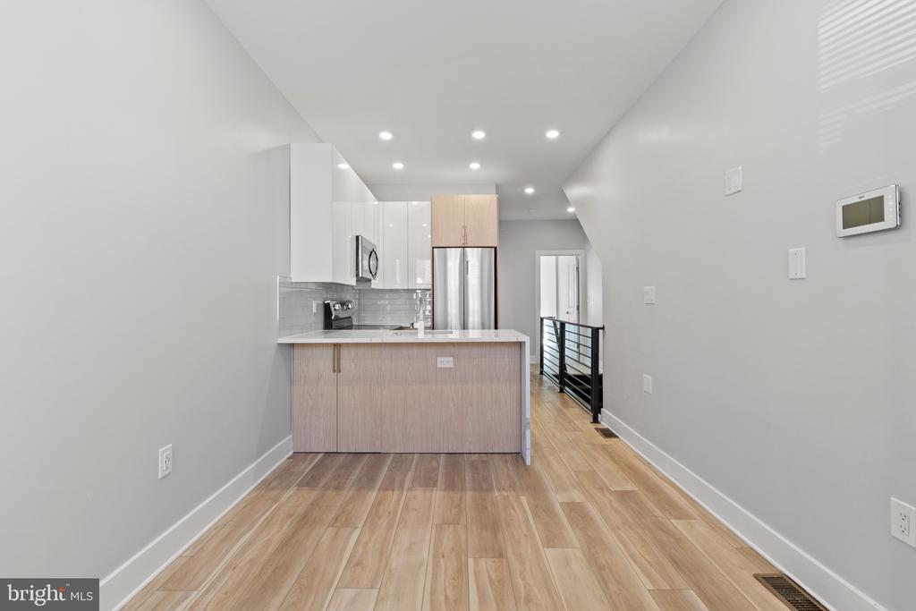 2218 W SEYBERT ST #1