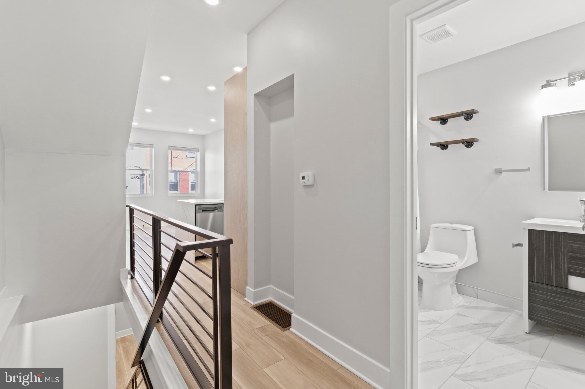 2218 W SEYBERT ST #1