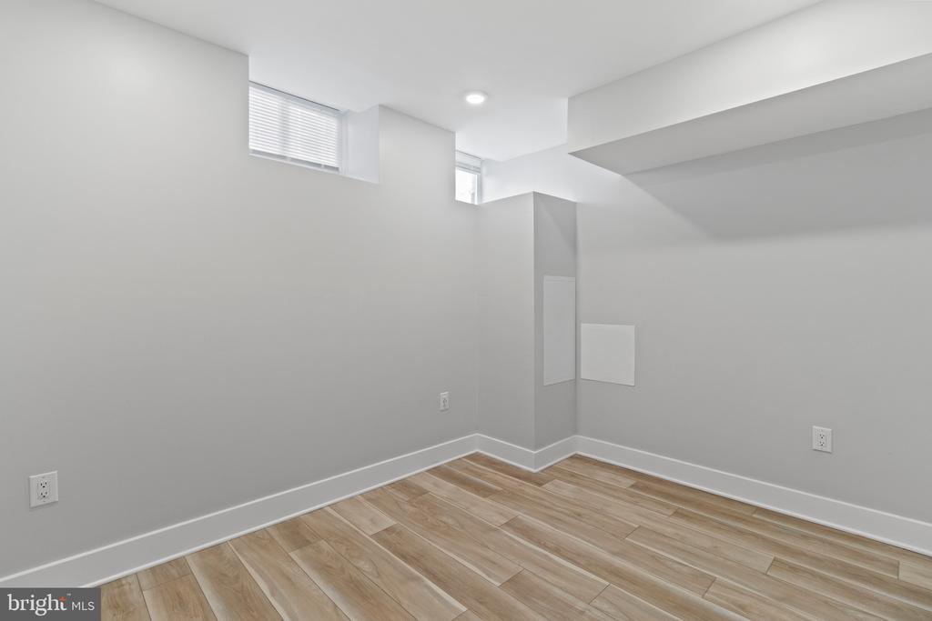 2218 W SEYBERT ST #1