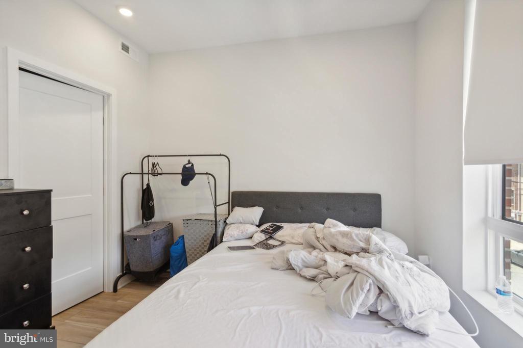 3836 HAVERFORD AVE #3