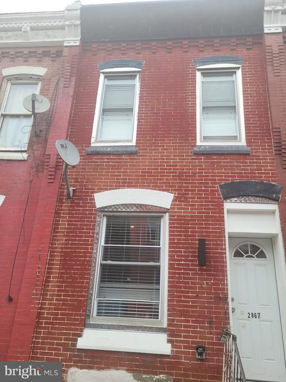2867 N LEE STREET