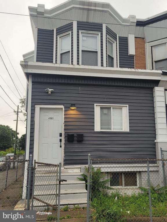4565 N 19TH STREET