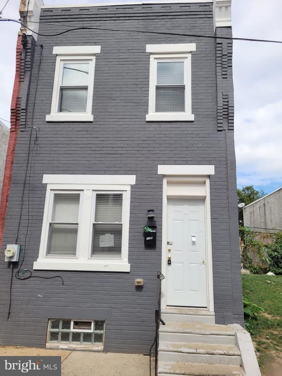 2531 W Dakota St
