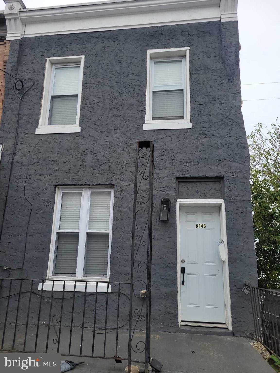 6143 GLENMORE AVENUE