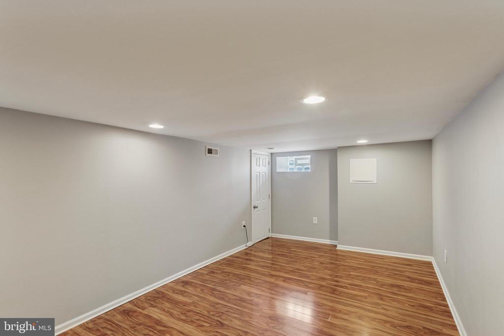 2408 Federal St