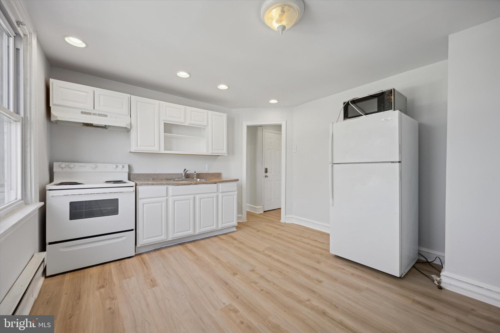 1873 E TULPEHOCKEN ST #2F