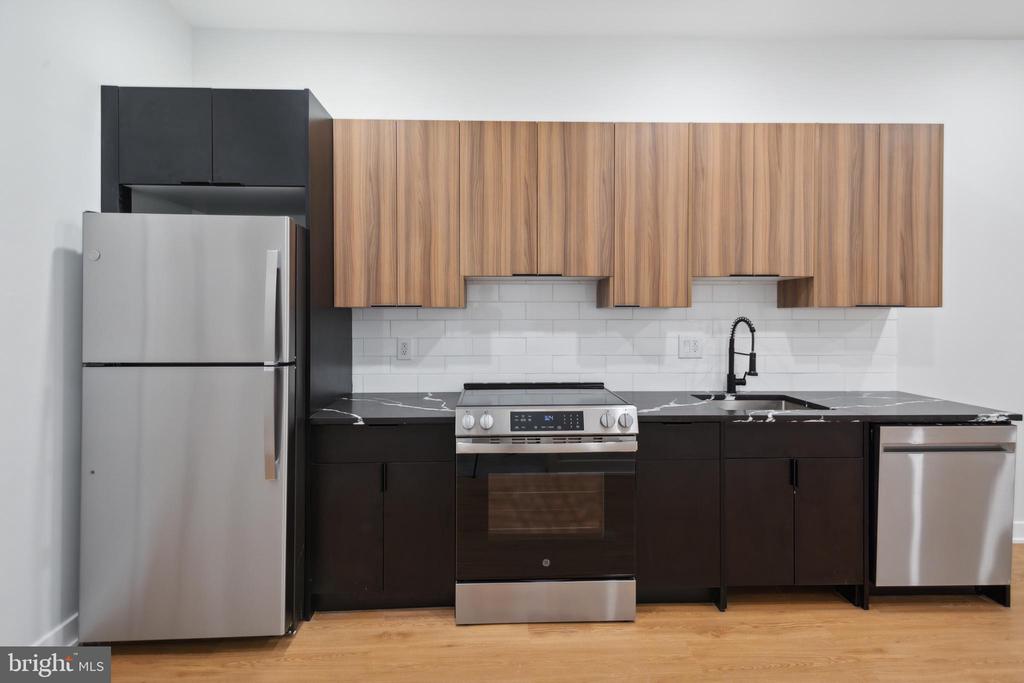 4145 W GIRARD AVE #3