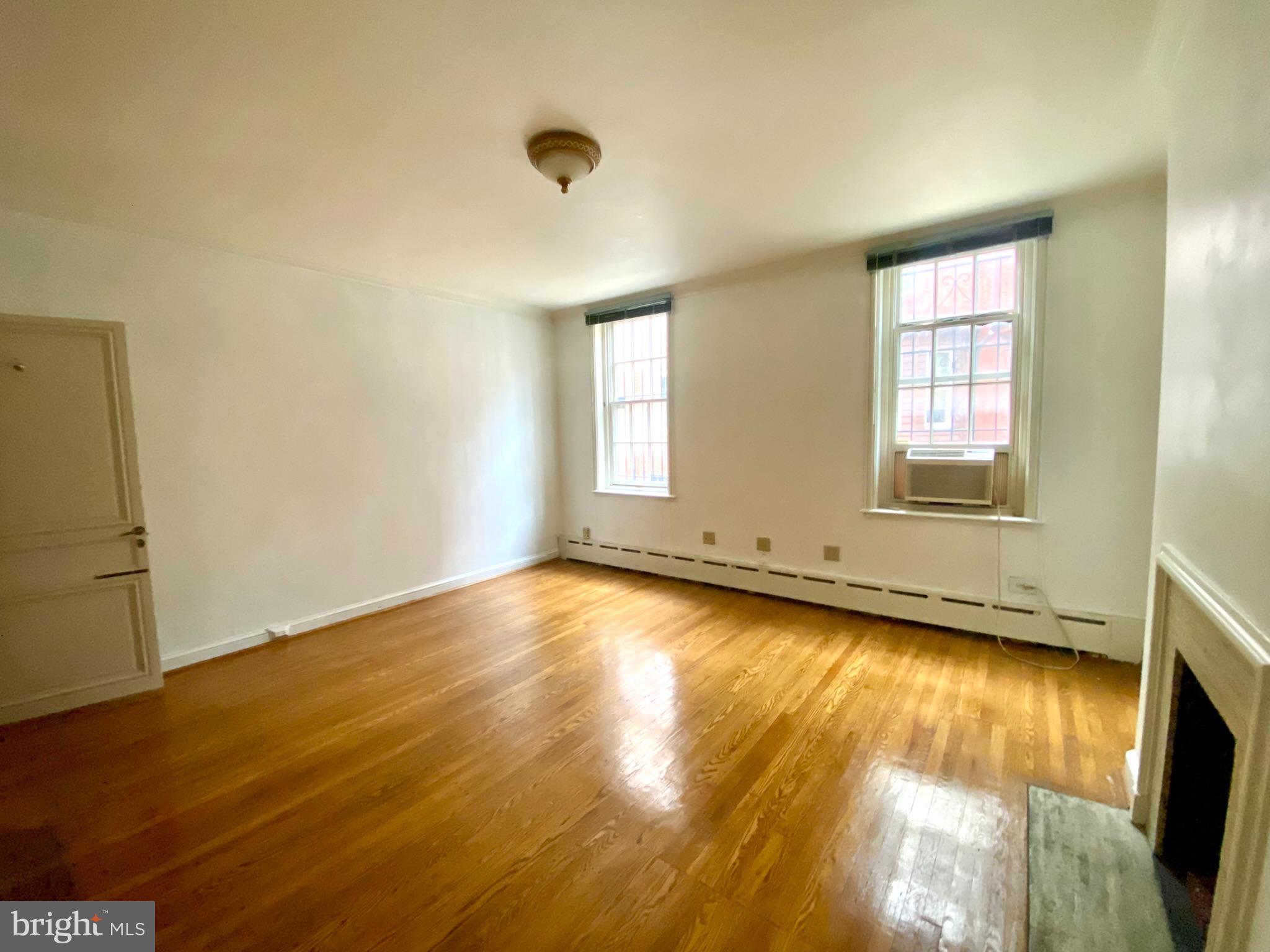 1709 RITTENHOUSE SQUARE