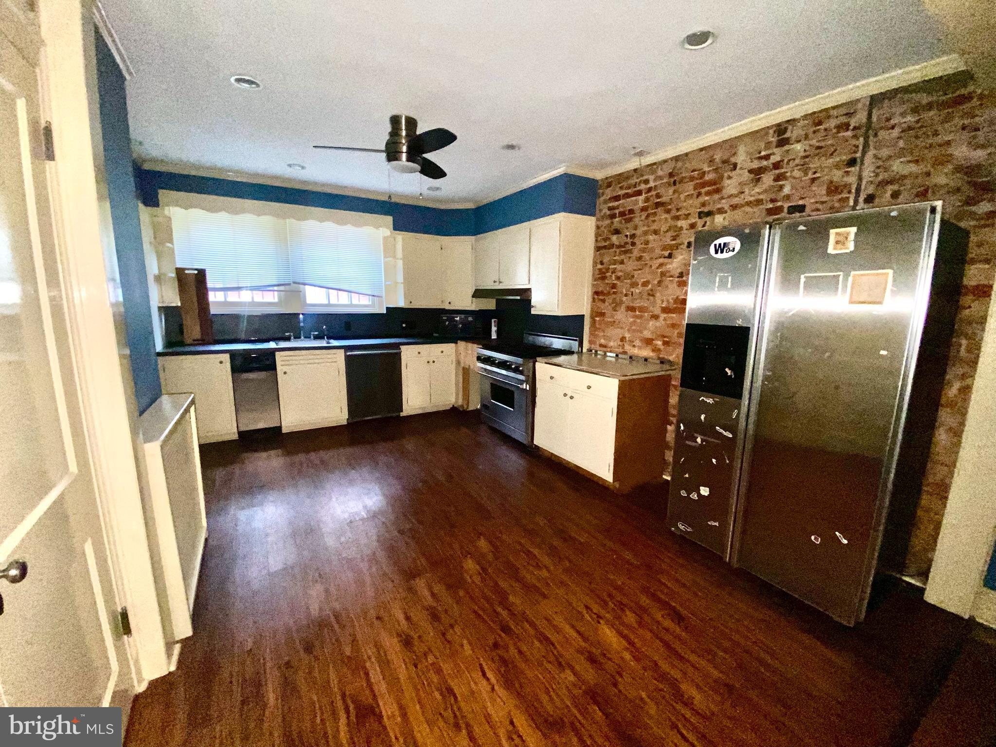 1709 RITTENHOUSE SQUARE