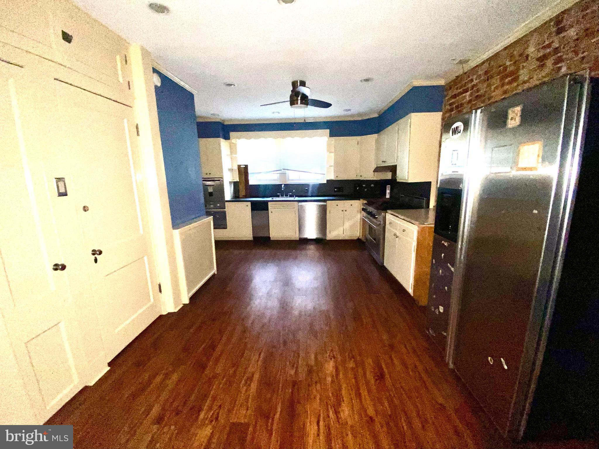 1709 RITTENHOUSE SQUARE