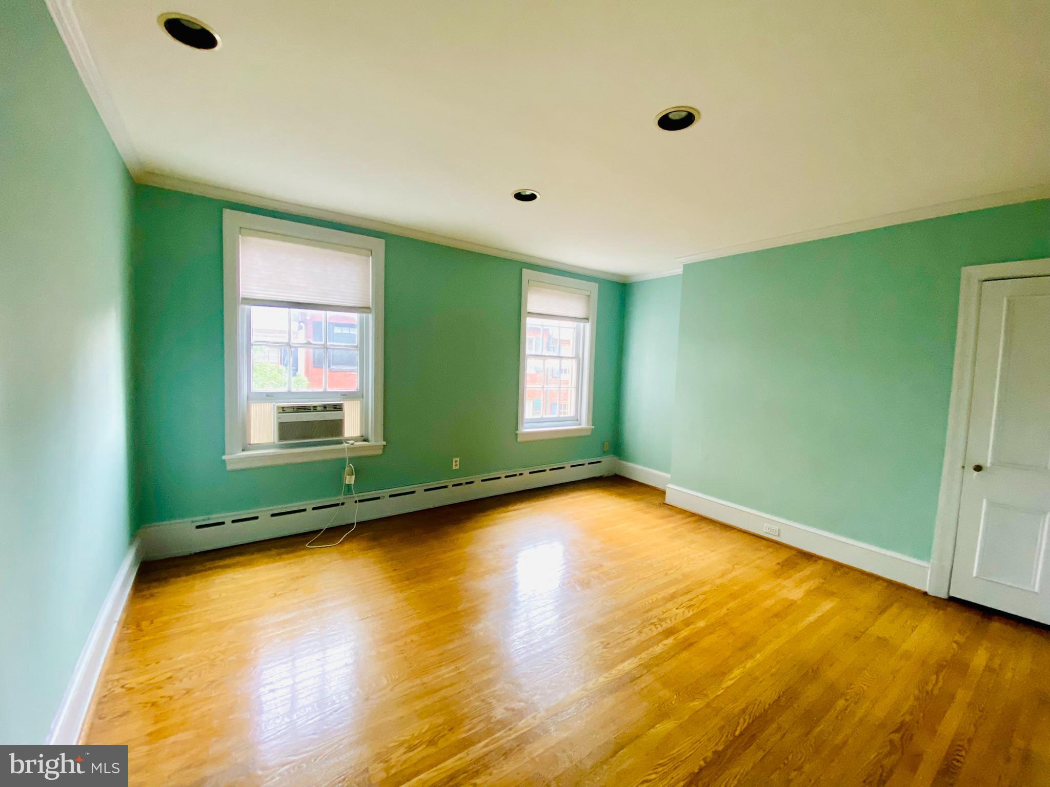 1709 RITTENHOUSE SQUARE