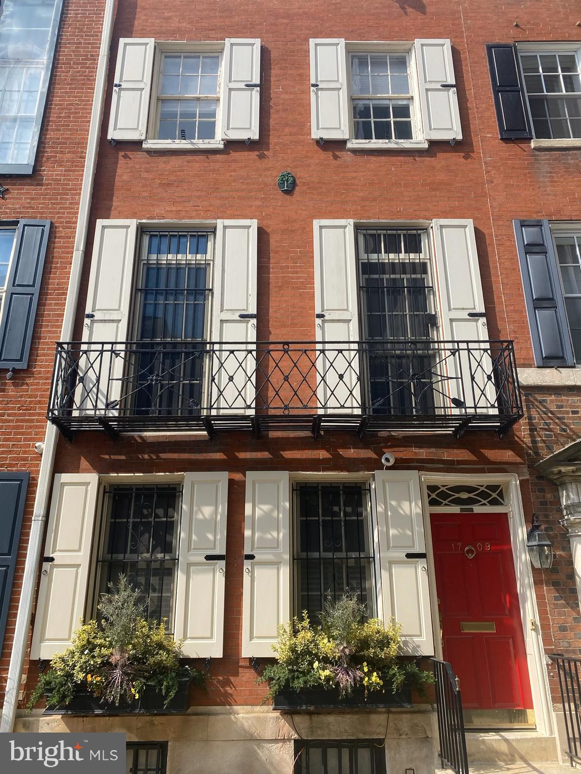 1709 RITTENHOUSE SQUARE