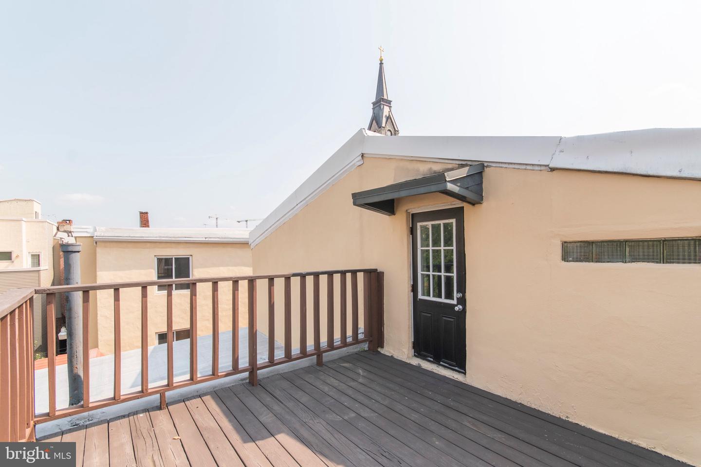 513 W GIRARD AVE #2R