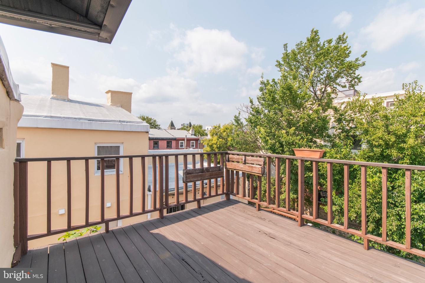 513 W GIRARD AVE #2R