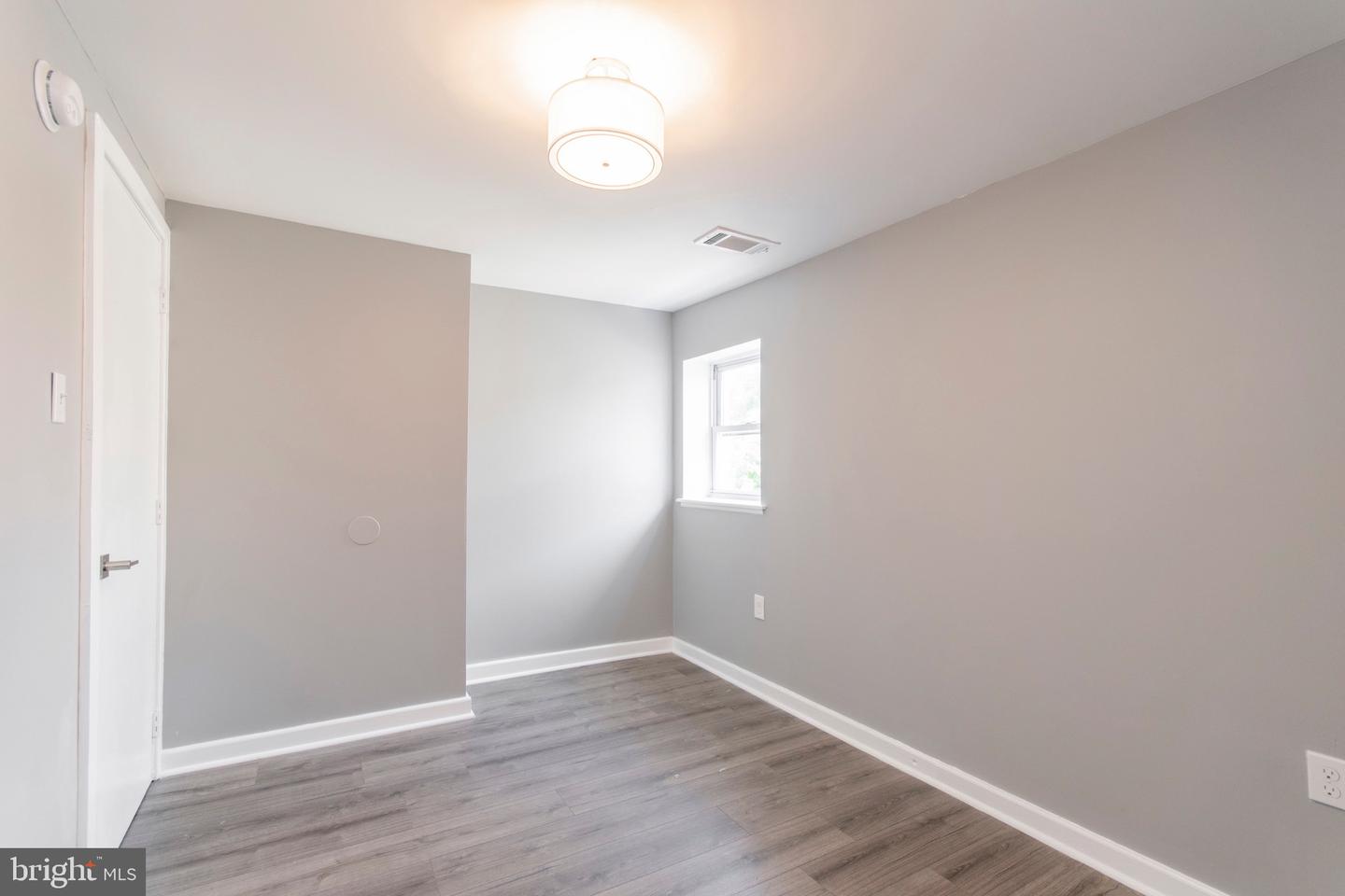 515 W GIRARD AVE #3F