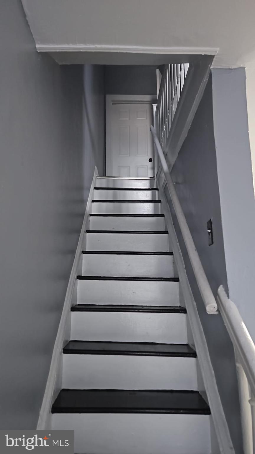 2751 N HEMBERGER STREET