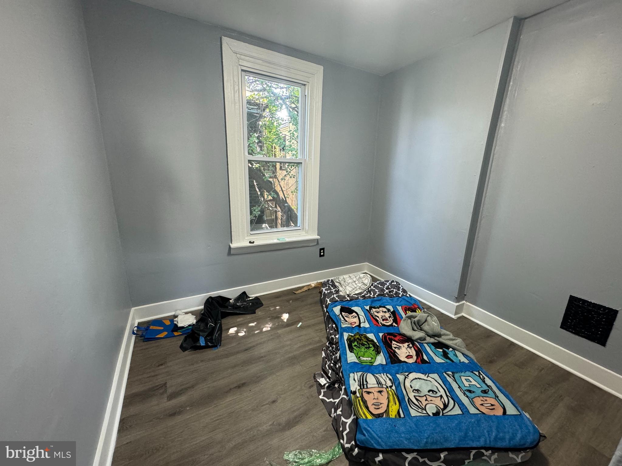 2751 N HEMBERGER STREET